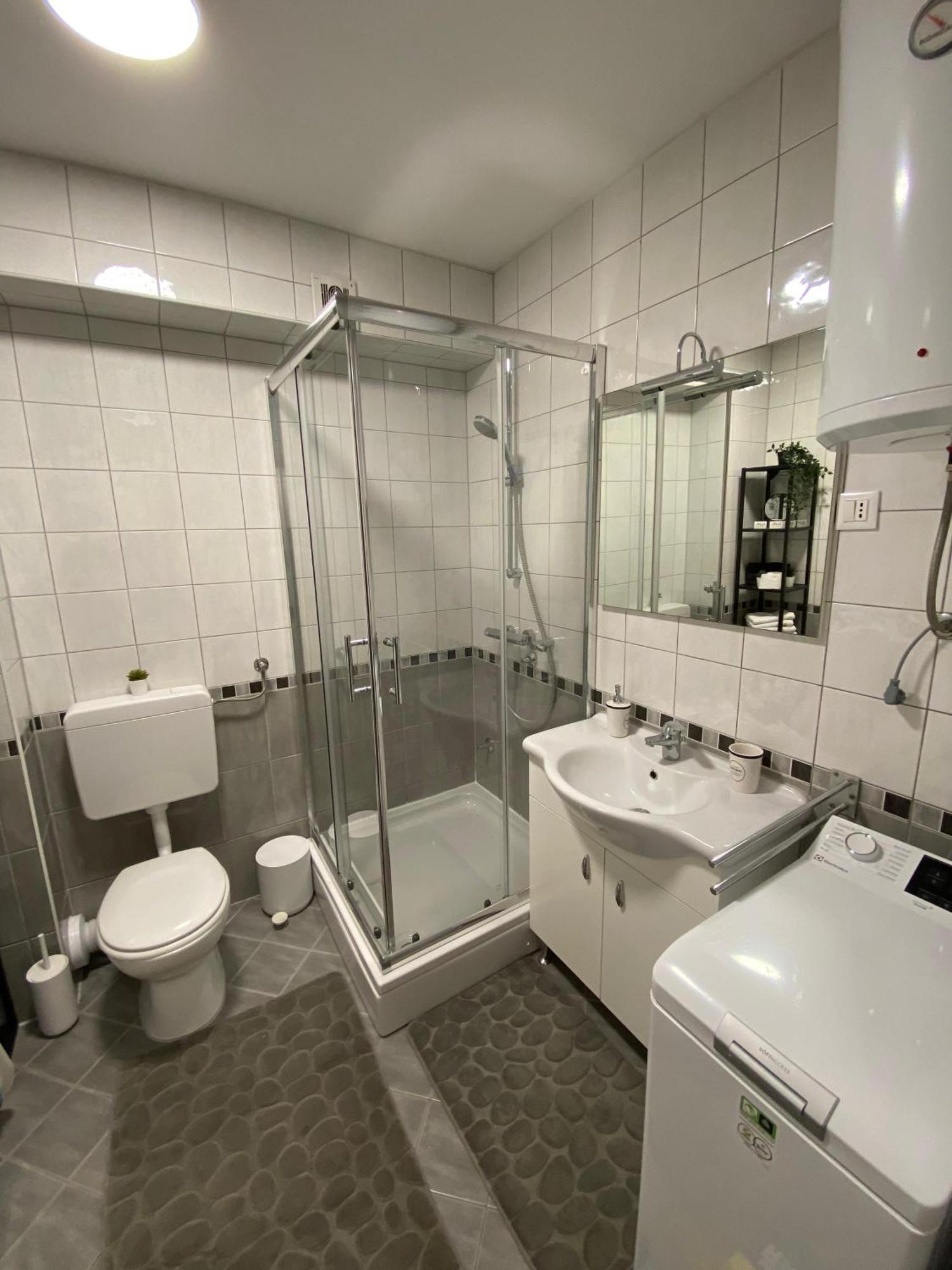 Apartment Dalmatino Baška Voda المظهر الخارجي الصورة