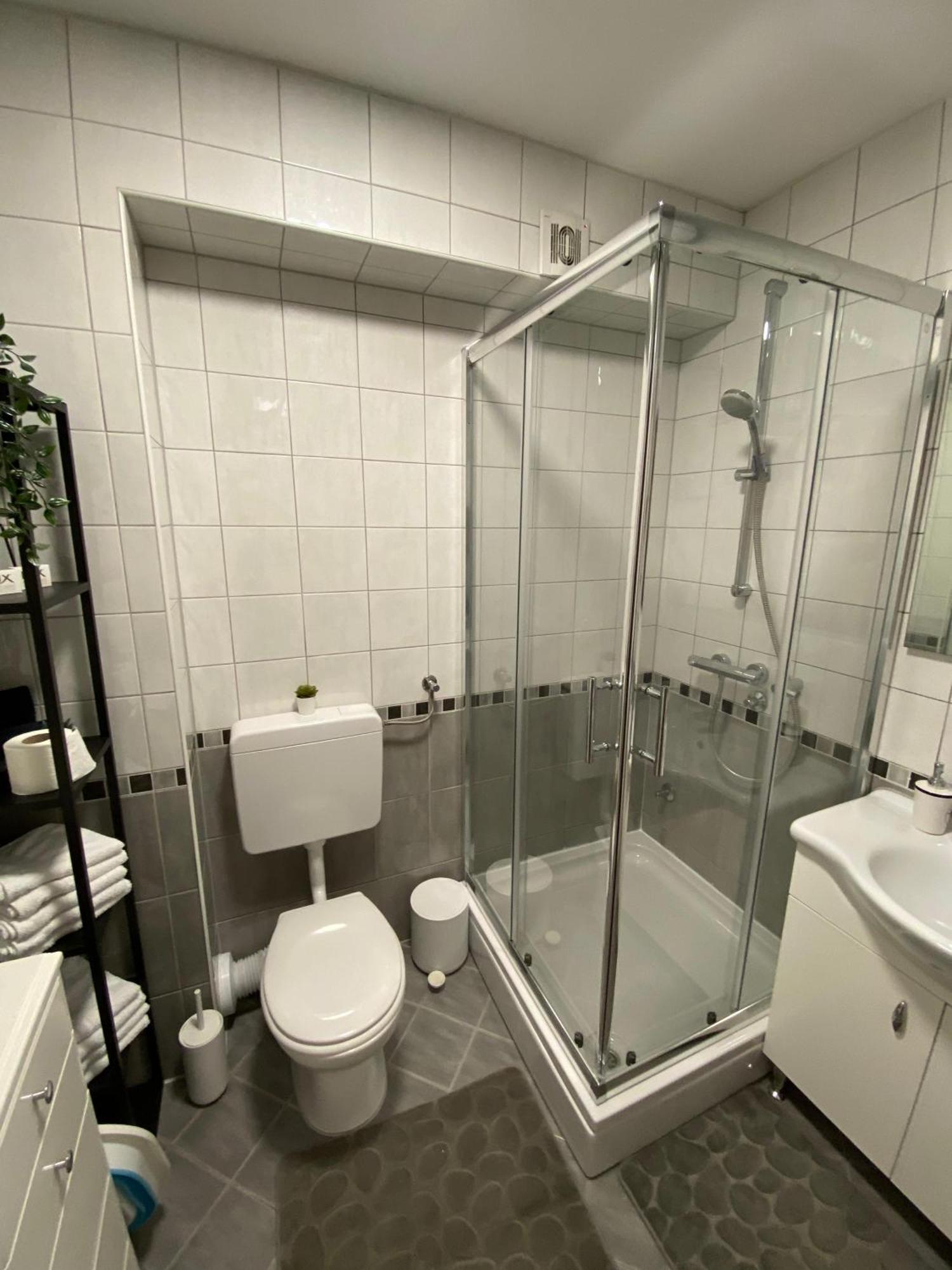 Apartment Dalmatino Baška Voda المظهر الخارجي الصورة